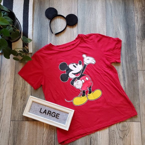 red mickey mouse t shirt
